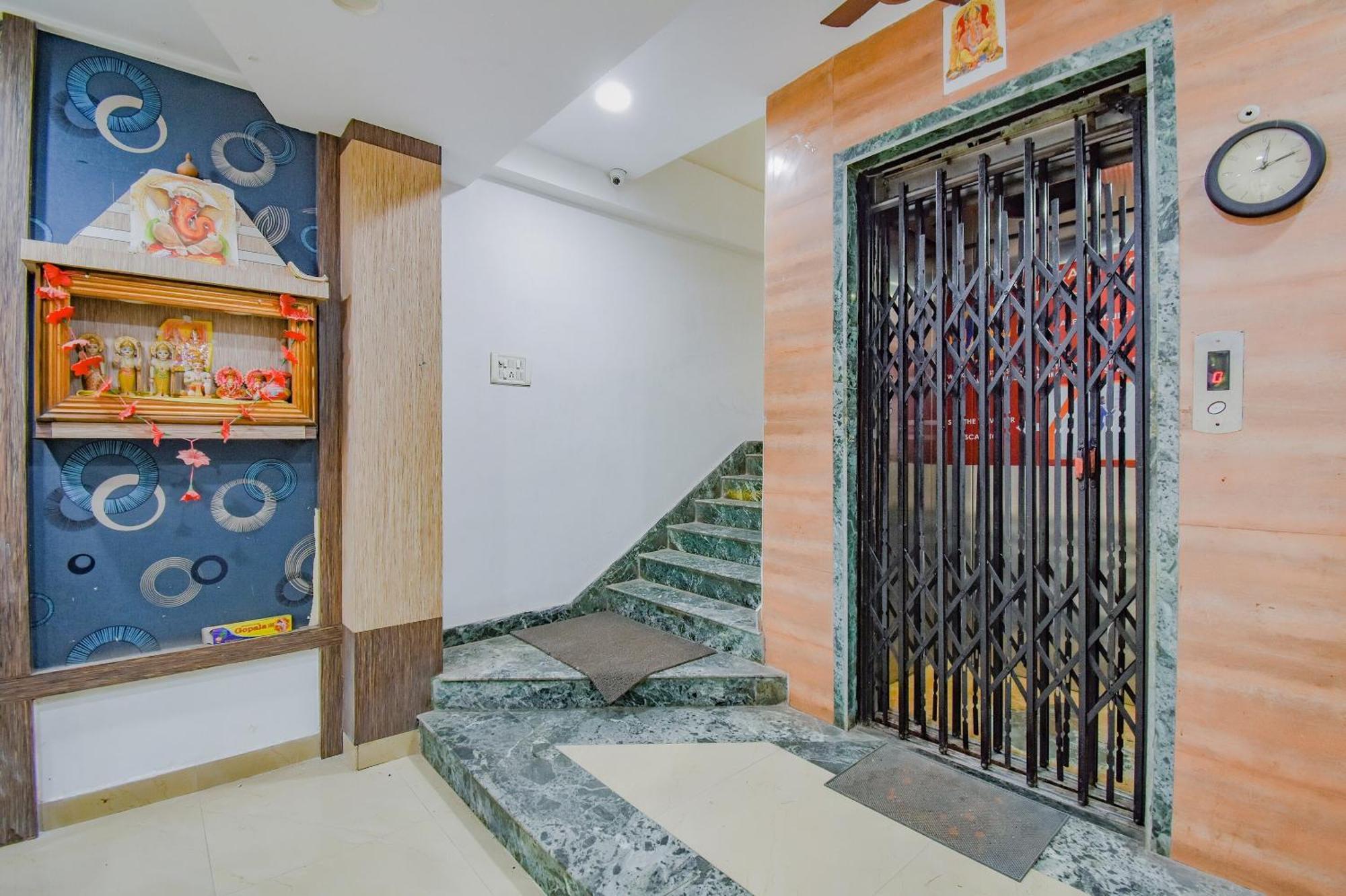 Super Hotel O Adri Hotels 2 Near Dum Dum Metro Station Exterior photo