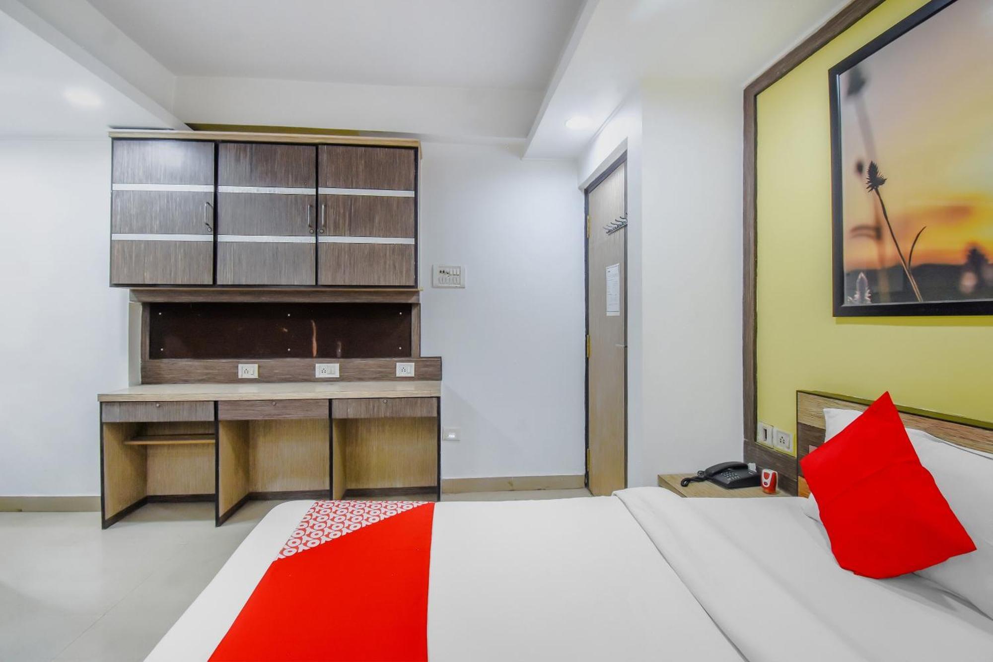 Super Hotel O Adri Hotels 2 Near Dum Dum Metro Station Exterior photo