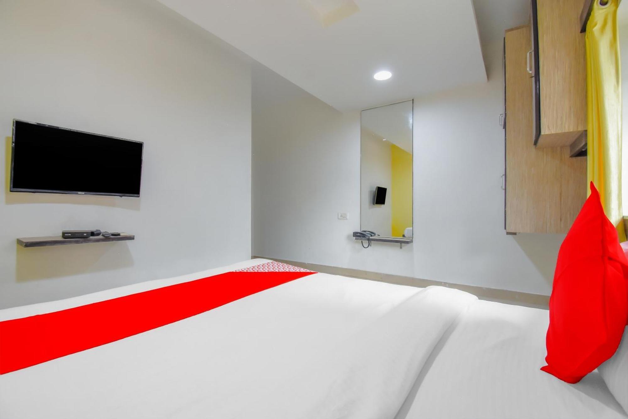 Super Hotel O Adri Hotels 2 Near Dum Dum Metro Station Exterior photo